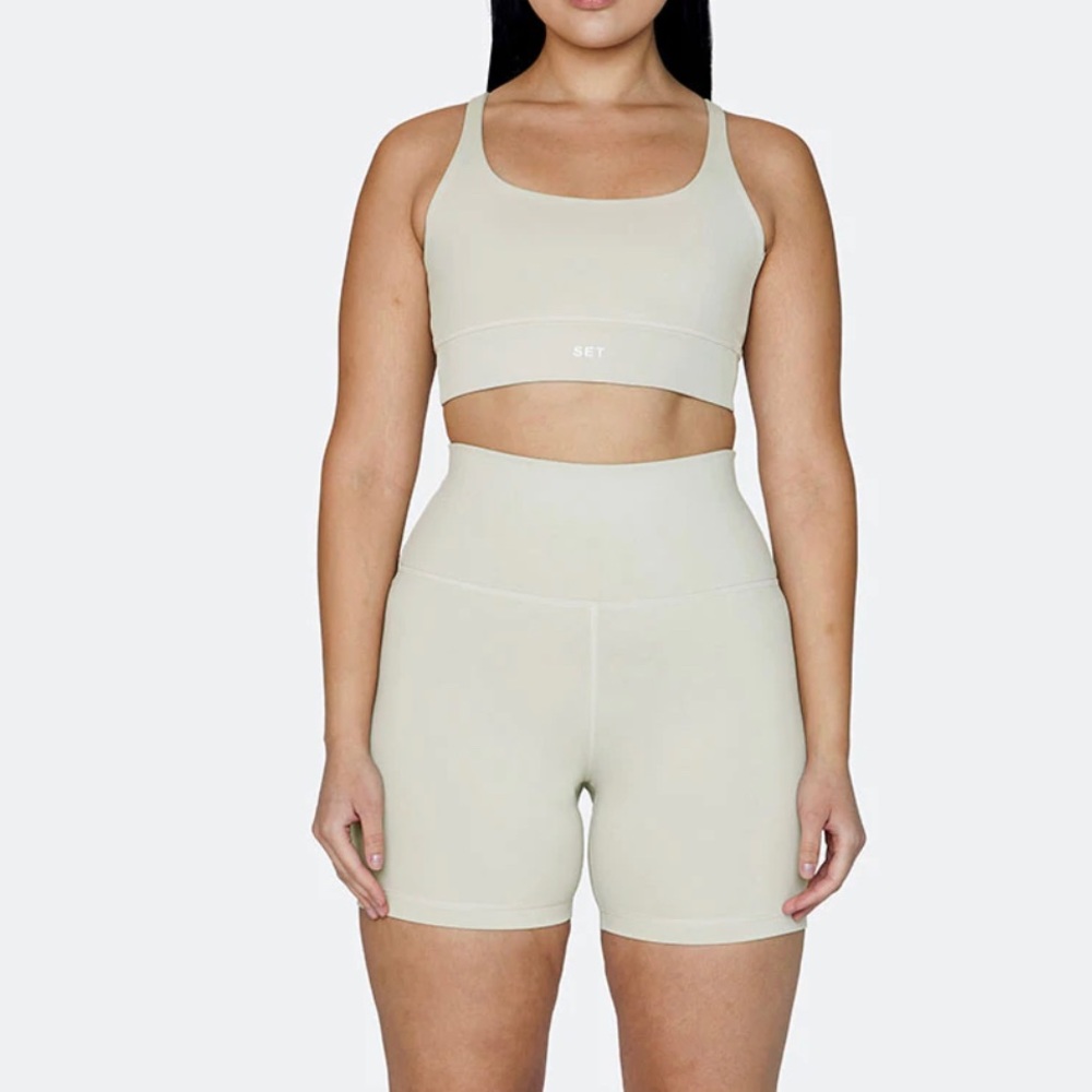 Barely worn Set Active Luxeform set in Oat